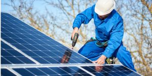 Installation Maintenance Panneaux Solaires Photovoltaïques à Saint-Tropez